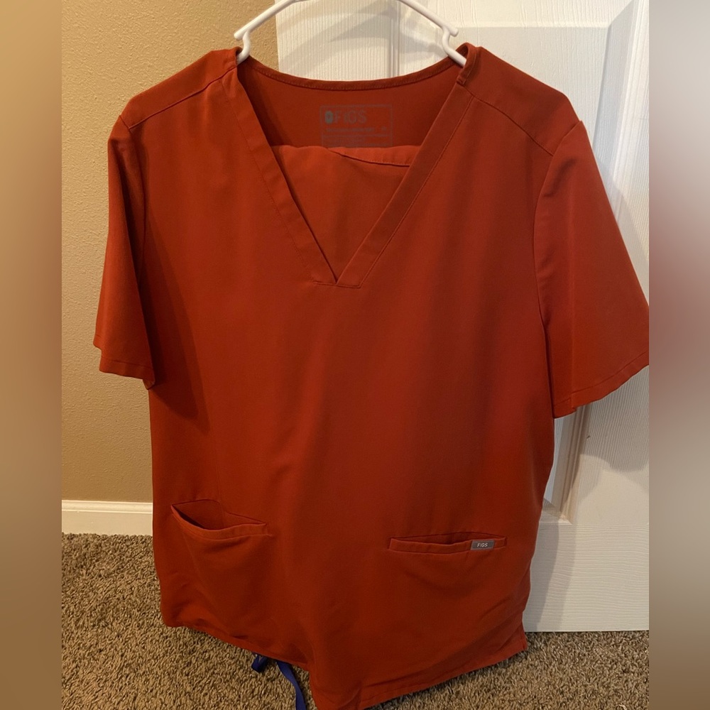 FIGS RUST Xl Top and XXL Bottom